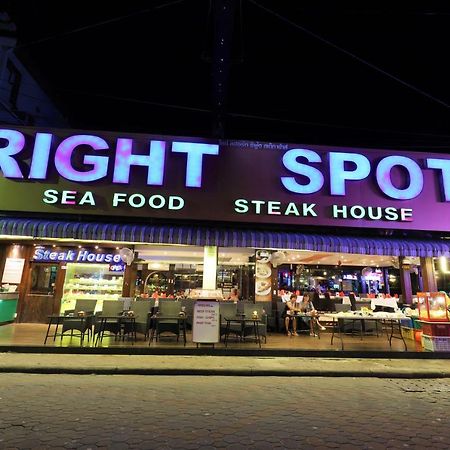 Right Spot Hotel Pattaya Kültér fotó